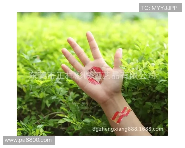 足球明星签名纹身贴让你随时随地感受球场魅力与偶像的亲密接触